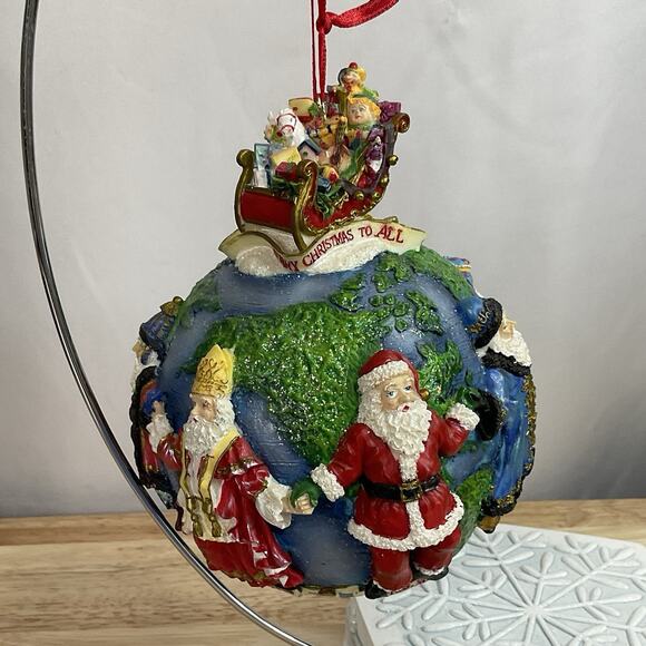 Christopher Radko Christmas Ornament - Santa's Around the World II - 2001 - Picture 9 of 12